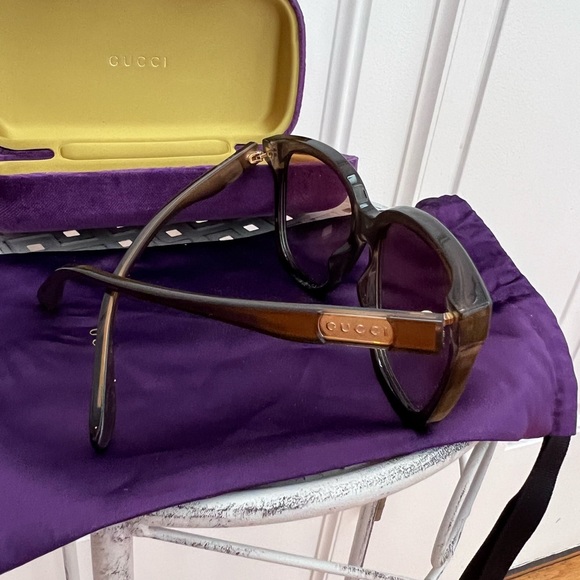 Gucci sunnies. Worn only once. - Picture 2 of 2